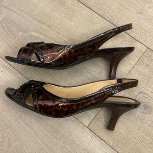 Cole Haan Womens sling back heel Size 9